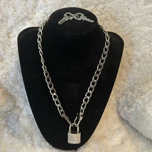 Louis Vuitton Silver Lock & 2 Keys #  315